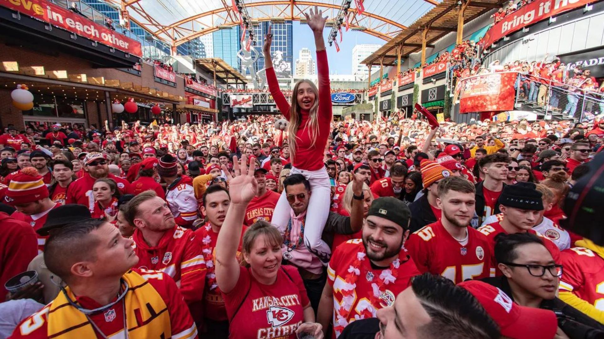 Chiefs watch party at KC Power & Light